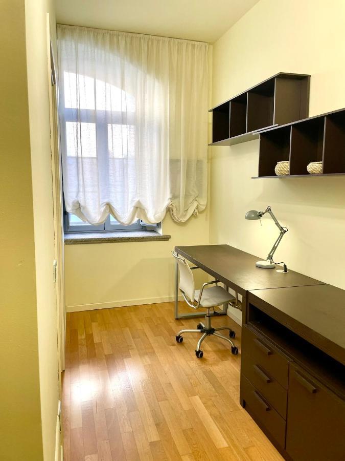 Luxury Four-Room Apartment In Monza Centro - 2 Min Walk To Train Station Exterior photo